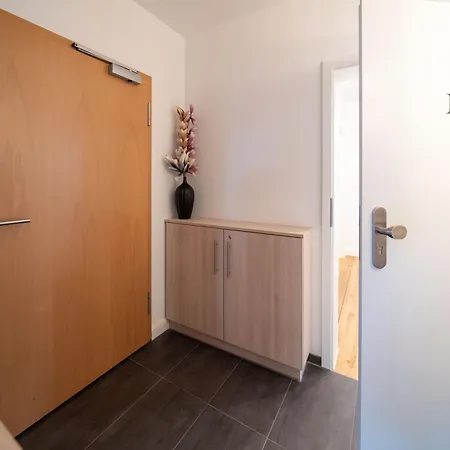 Moebliertes Wohnen - Nina Apartment